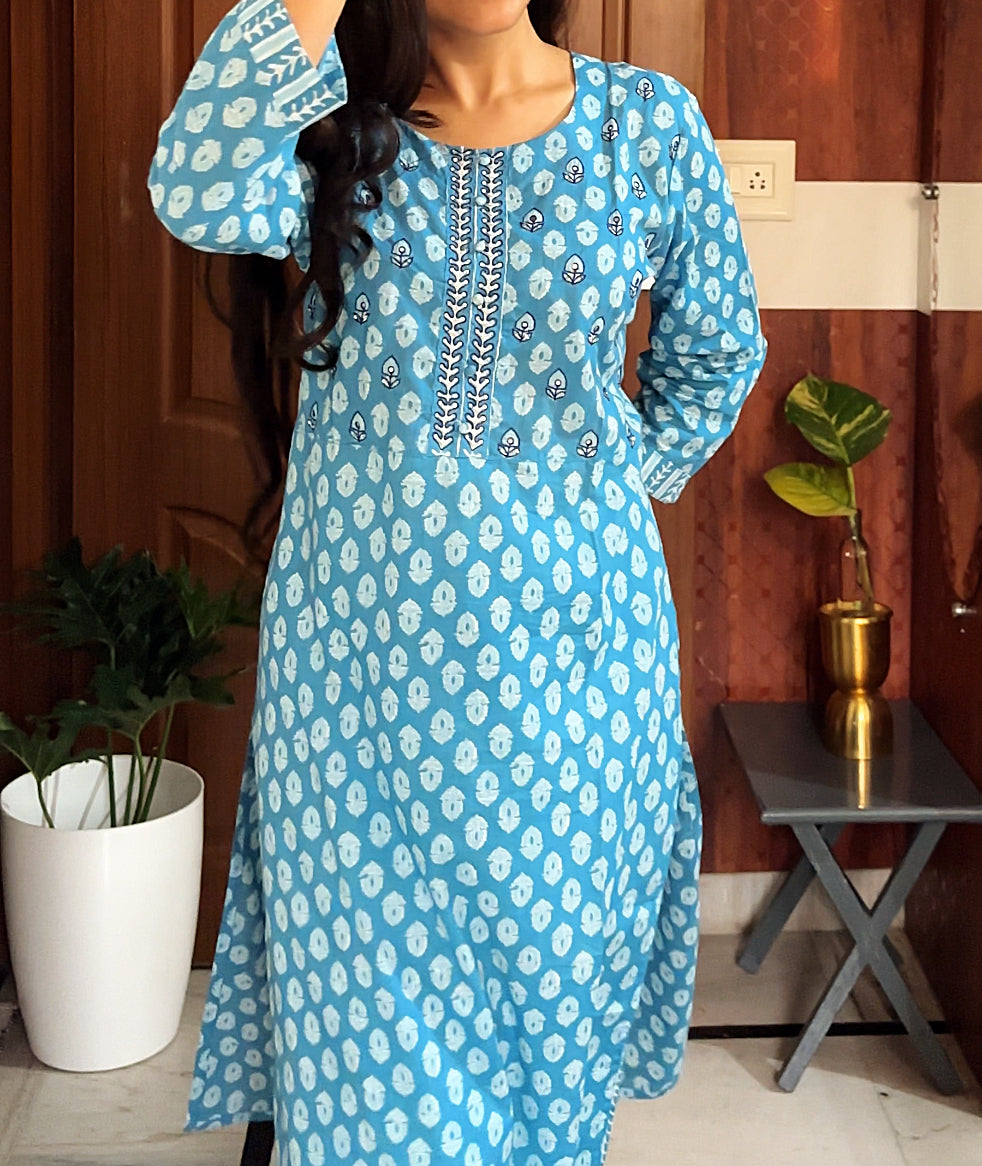 Blue Blossom Handblock Kurti – Breezy Comfort Meets Timeless Charm