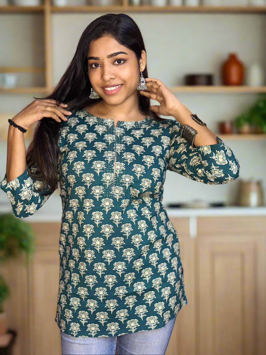 🌿 Teal Green Buti Printed Short Kurti