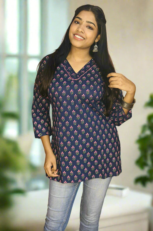 🌙 Navy Blue Floral Buti Short Kurti