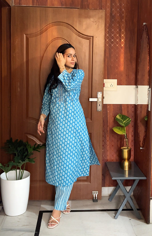 Blue Blossom Handblock Kurti – Breezy Comfort Meets Timeless Charm